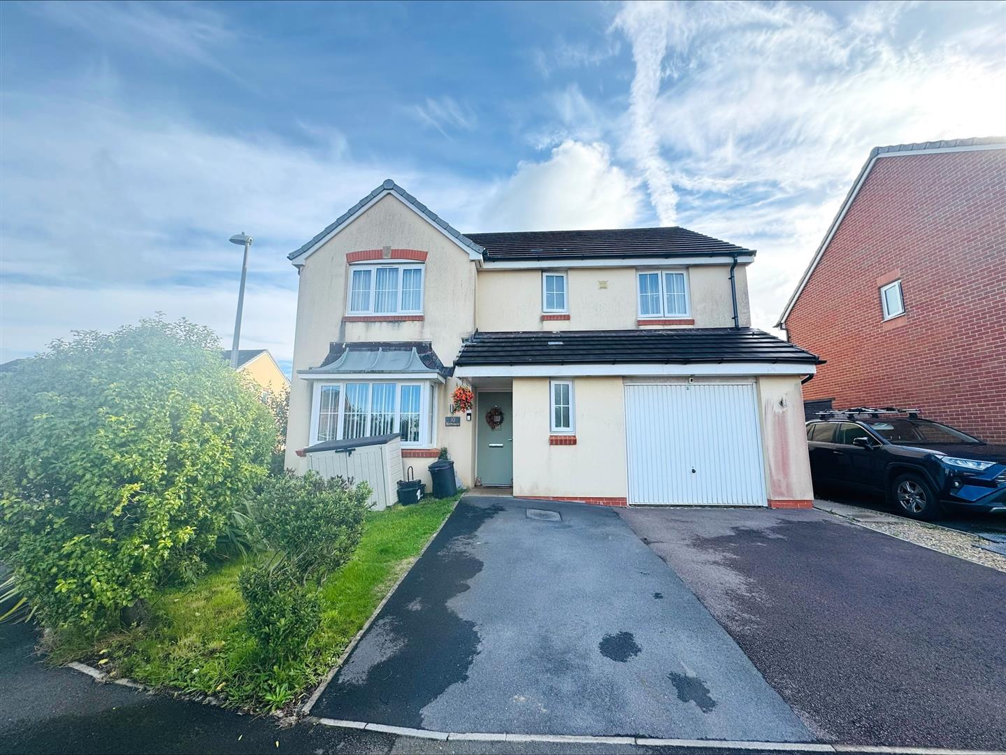 Heol Waungron, Carway, Kidwelly, SA17 4HY